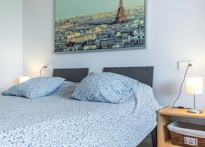 Simplicity Luxury Apartment