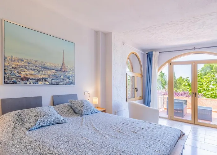 Simplicity Luxury Apartment